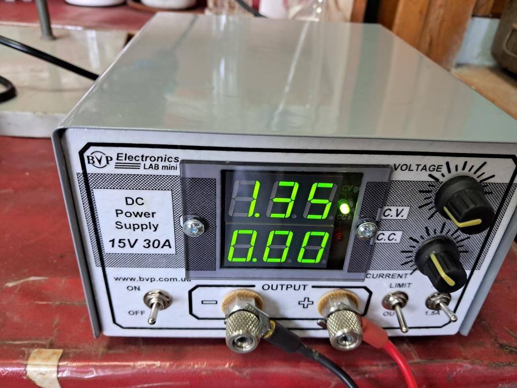 Electrolysis of hydrochloric acid (test of power supply unit)